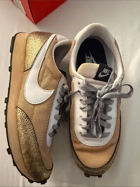 Nike Gold and White daybreaks Waffle Runners